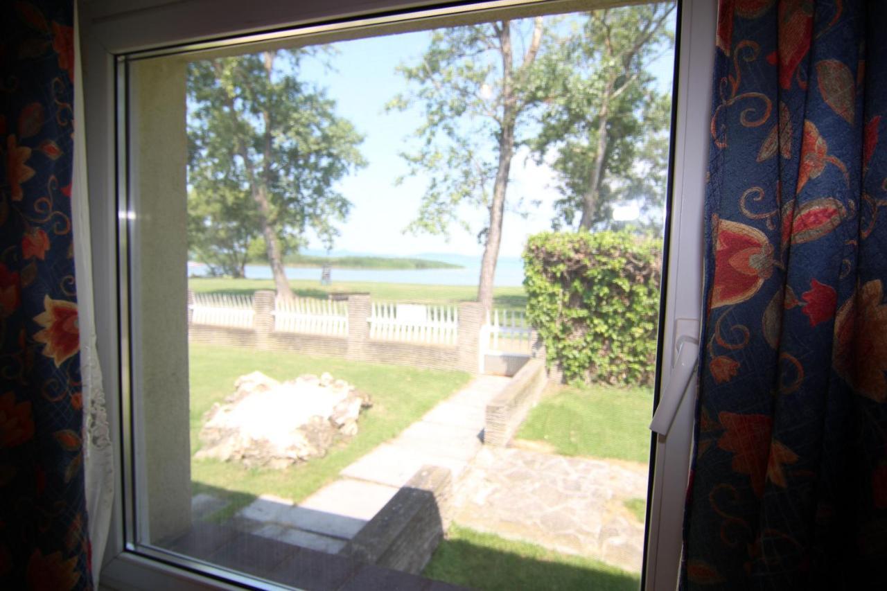 Margareta Apartmanhaz Apartment Balatonboglar Exterior photo